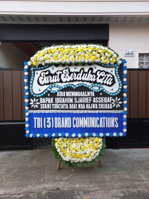 Papan Bunga Duka di Situ Gadung